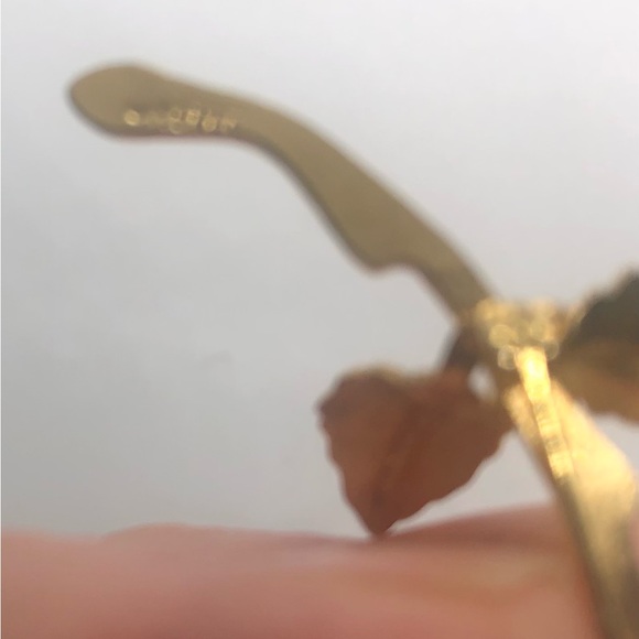 Monet Vintage Goldtone Vintage Long Stemmed Rose Brooch Pin - Picture 4 of 4